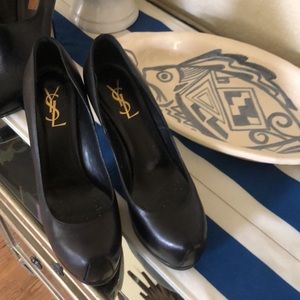 Yves Saint Laurent Black Heels